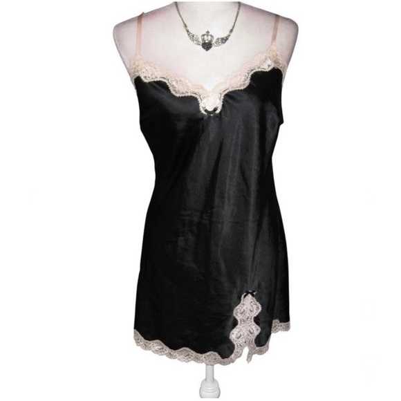 Victoria's Secret Other - VS satin/lace slip dress